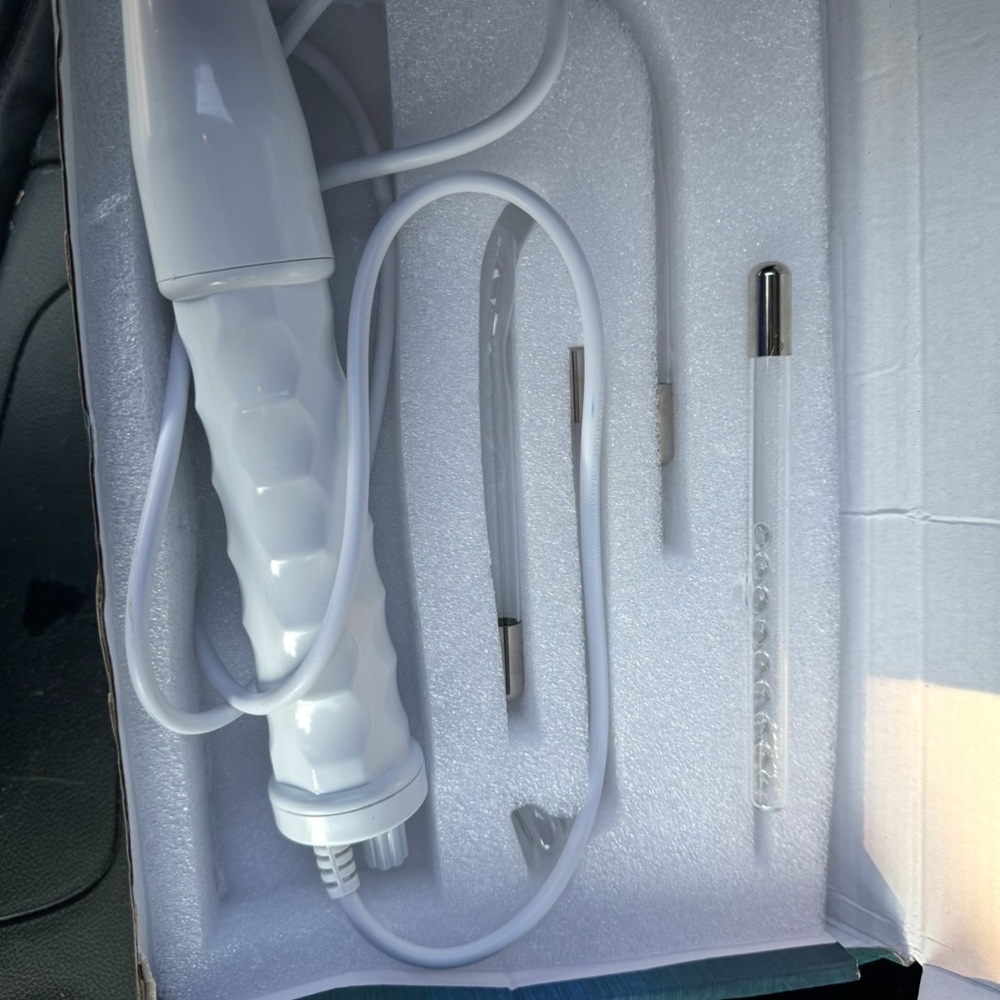 Portable High Frequency Device - Picture 2 of 2